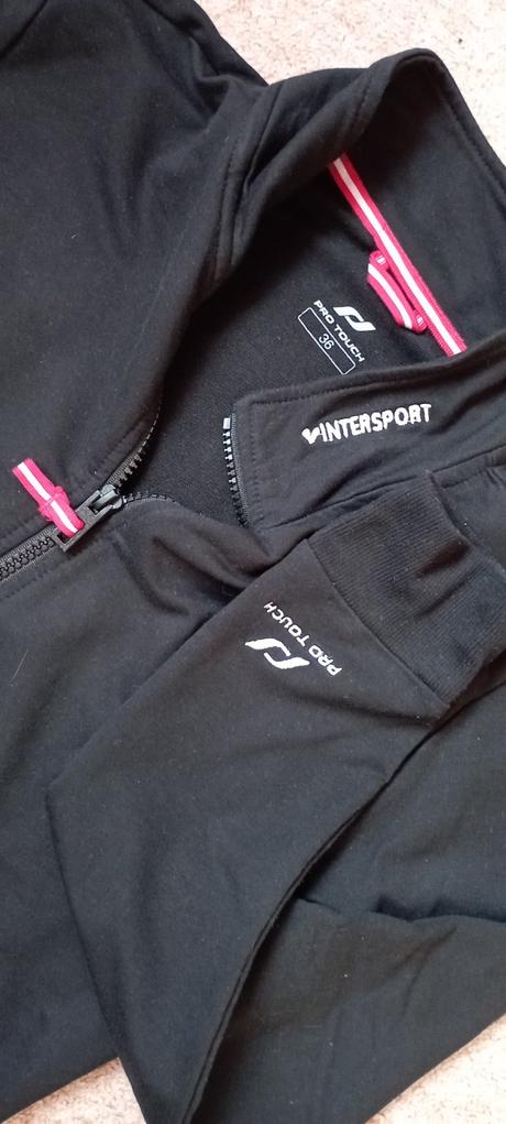 Mikina zn."intersport pro touch" vel."36", 36