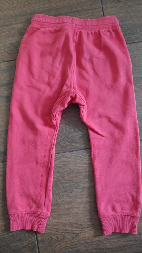 Tepláky vel.116, zara,116