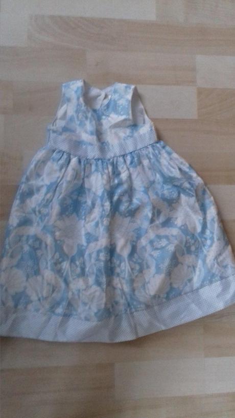 Kvalitní šatičky věk. 116, 116