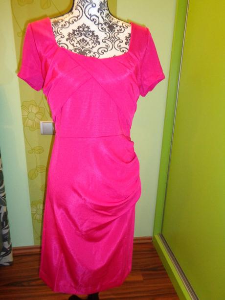 Krásné pružné fuksiové elastické šaty, 36 / s
