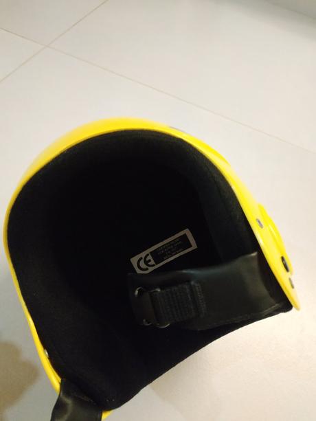 Lyžařská helma vel.54, s