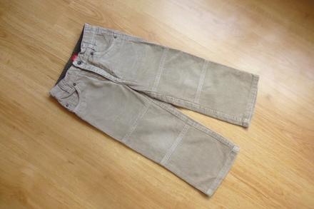 Manžestráky, esprit,98