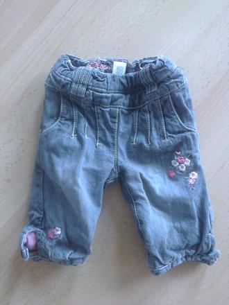 Džínečky vyteplené s výšivkama, c&a,62