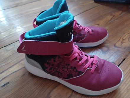Boty na basket tarmak 36, 36