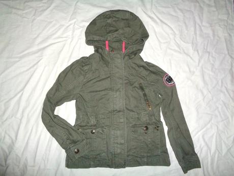 Luxusní khaki parka, 140