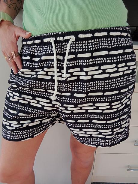 Šortky zn."h&m" vel."m", h&m,m