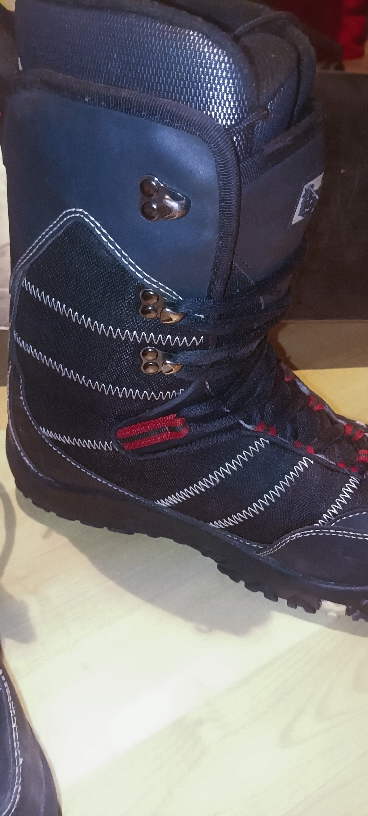 Snowboard vcetně vázání a bot.., 150-159 cm