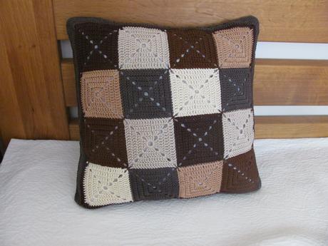 Háčkovaný povlak na polštář, 