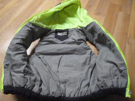 Prošívaná vesta vel.2-4, 98