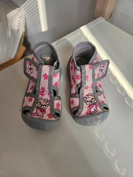 Bačkůrky, vel. 22 (stélka 13,5 cm), 22