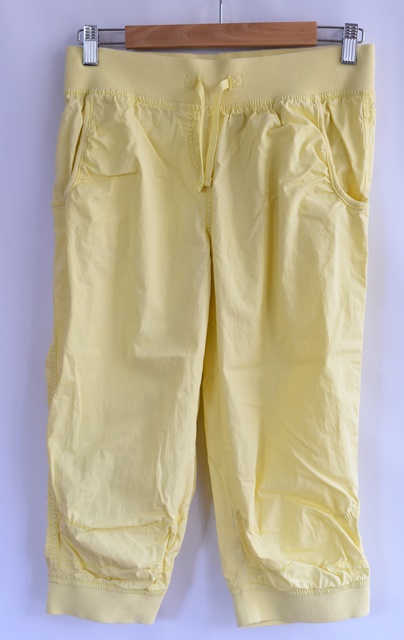 Kraťasy 3/4 vel. 15 let, next,170