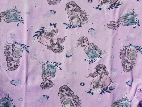 L213	dívčí triko s kr. rukávem frozen vel. 128-134, c&a,128