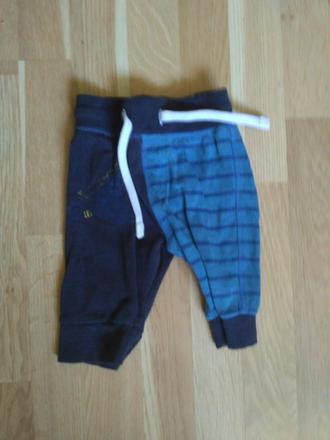 Proužkované tepláky, next,68