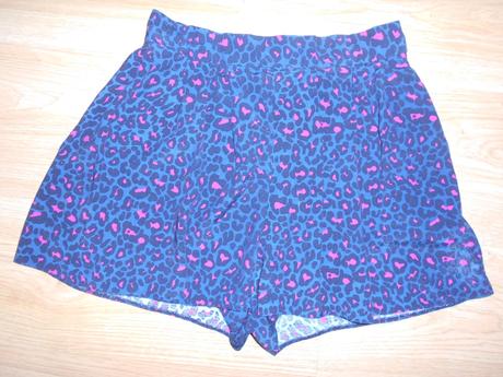 Dívčí,dámské sukně  a šortky vel.152-vel.36, 140–152