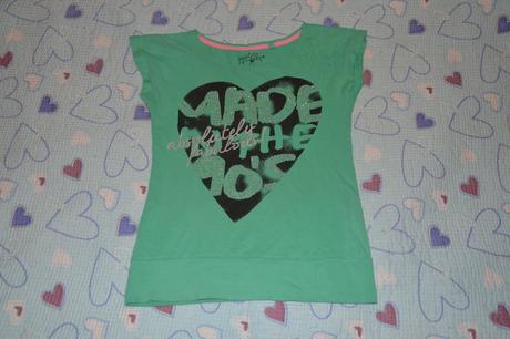 134 140 146 zelené triko se srdcem a kamínky, c&a,140