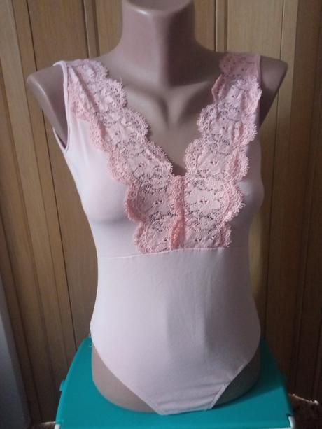 Dámské dívčí body velikost s/m, s