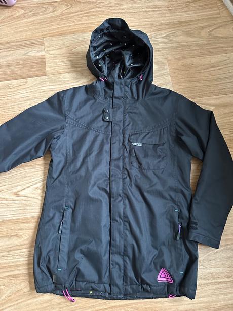 Lyžařská/ snowboardová bunda, 158