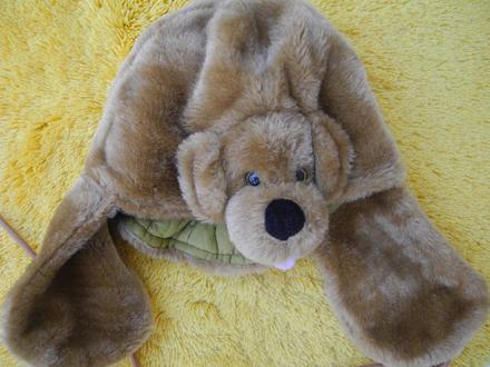 Plyšová čepice pes, 80