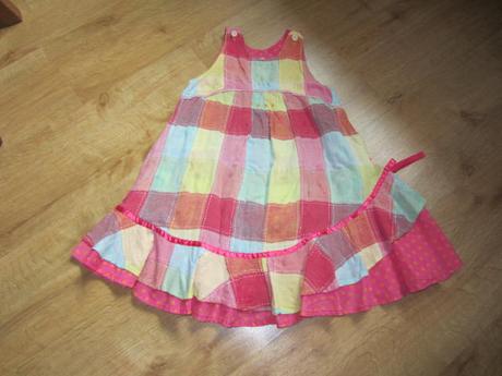 Šaty se všitými kalhotkami oilily, 104