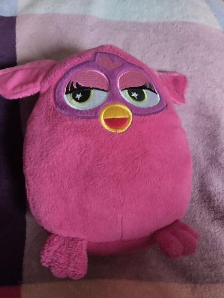 Plyšový furby,