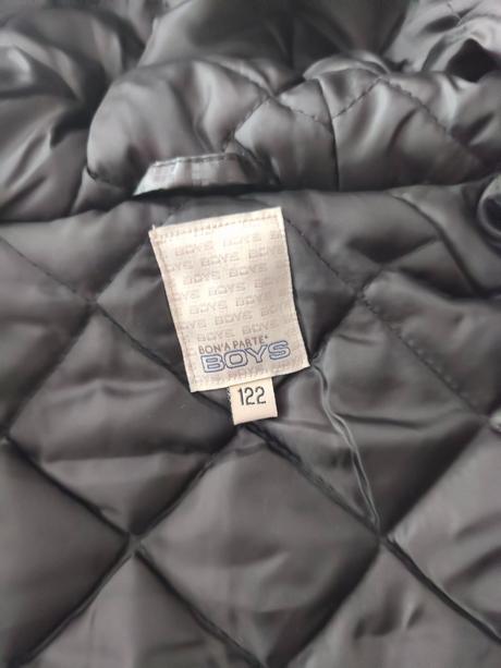 Chlapecká zimní bunda, 122