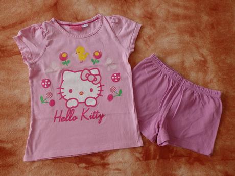 Pyžamko s kraťasy i dlouhými kalhotami 122/128, sanrio,122