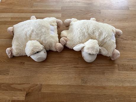 Dětský polštářek - beránek cca 30 x 20 cm,