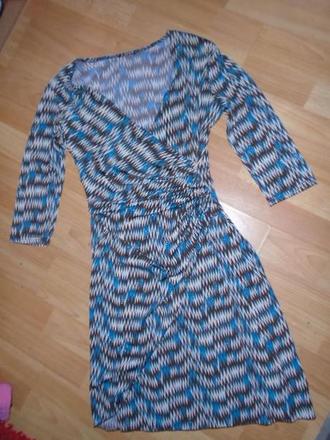 Krásné luxusní šaty křížení vel s, s