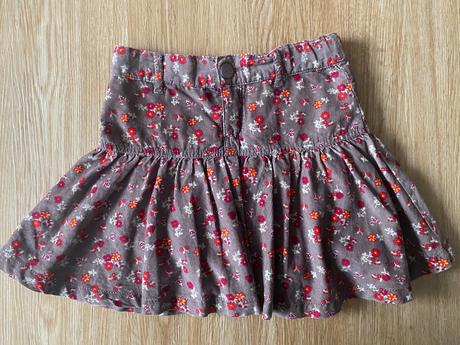 Jarní/podzimní dívčí set-trička, svetříky, sukně, dopodopo,122