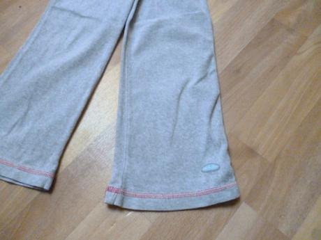 Tepláky me to xou 3-4, 104