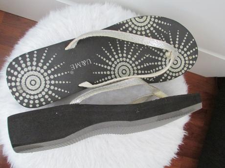 Pantofle, žabky, 40