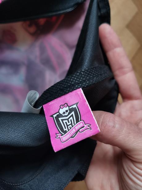 Kabelka monster high, 