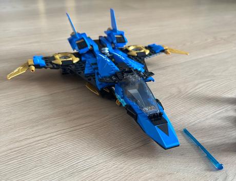 Lego ninjago jayův bouřkový štit 70668, 