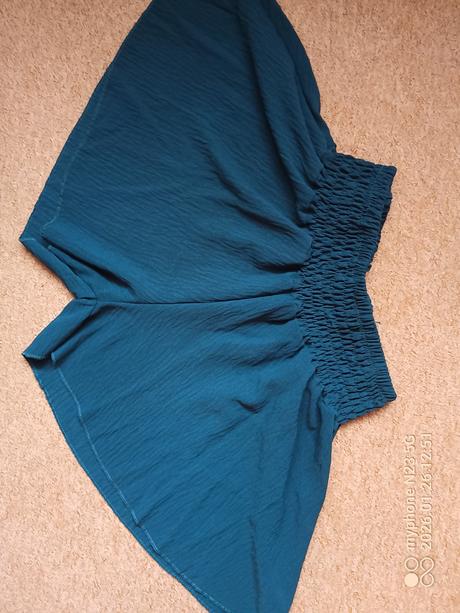 Šortky jako sukně zn."prodotto" vel."140", 140