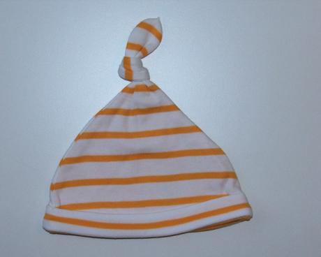 C37 dvouvrstvá pruhovaná čepička vel. 62, mothercare,62