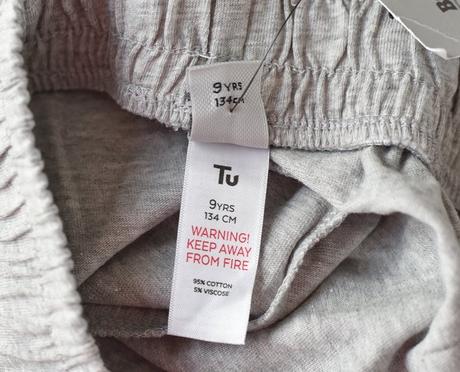 Kraťasy vel. 9 let, tu,134