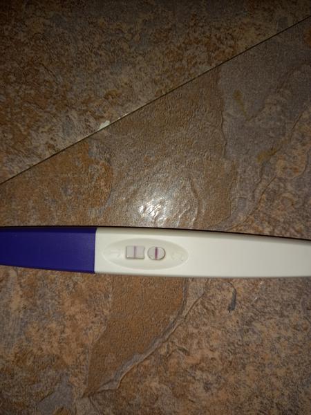 Je můj ovulační test skutečně pozitivní? Porovnejte čárky.