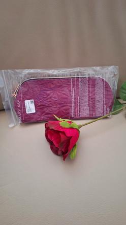 Mary kay kosmetická taštička malinová, 