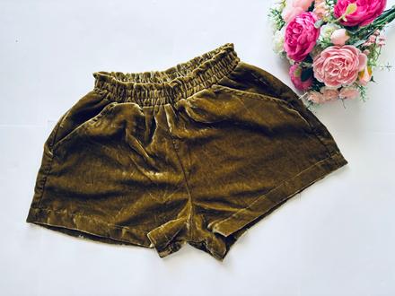 Kraťasy semišové zn. next - v.cca 7/9 let, next,128