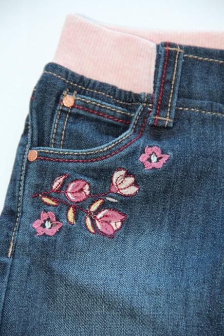 Vyšívané džíny, f&f,104