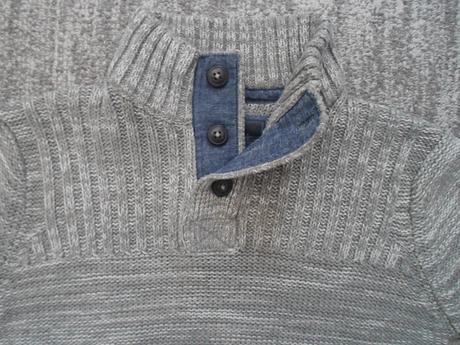 Šedý svetr svetřík s knoflíčky, c&a,146