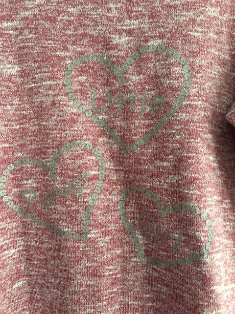 Vel. 86 růžový svetr se srdíčky, 98