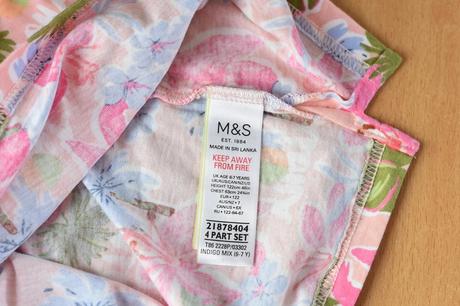 Tílko vel. 6 - 7 let, marks & spencer,122