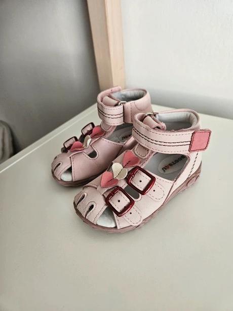 Kožené sandálky, vel. 22 (stélka 13,5 cm), 22