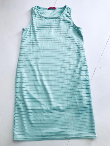 Šaty letní mentolové barvy  - v.8/9 let, young dimension,134