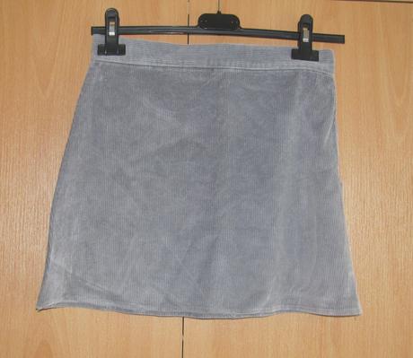 Šedá manšestrová minisukně, 34