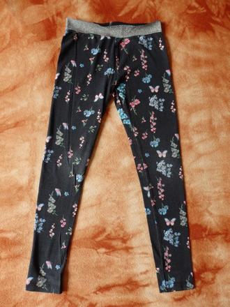 Tmavě modré legínky s motýlky a kytičkami, pepco,140