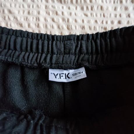 Chlapecké klučičí tepláky yfk v. 158/164, 158