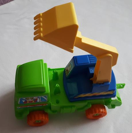 Dětské nákladní auto s lopatou,