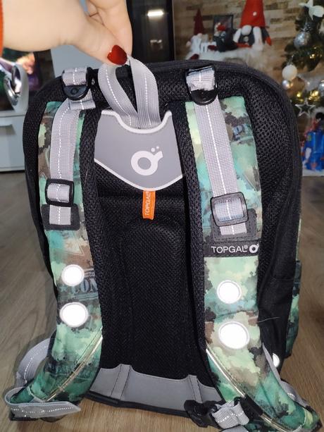 Chlapecký školní batoh topgal ve skvělém stavu,